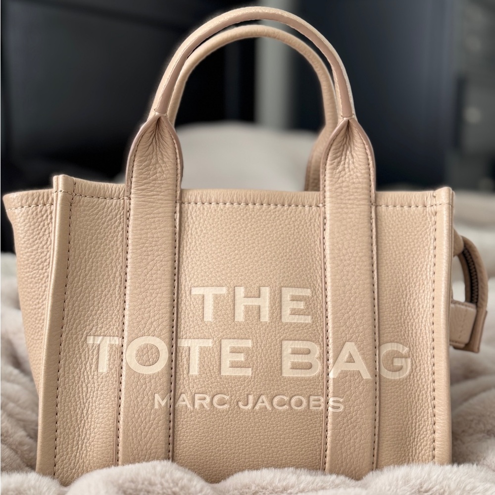 Marc Jacobs The Tote Bag